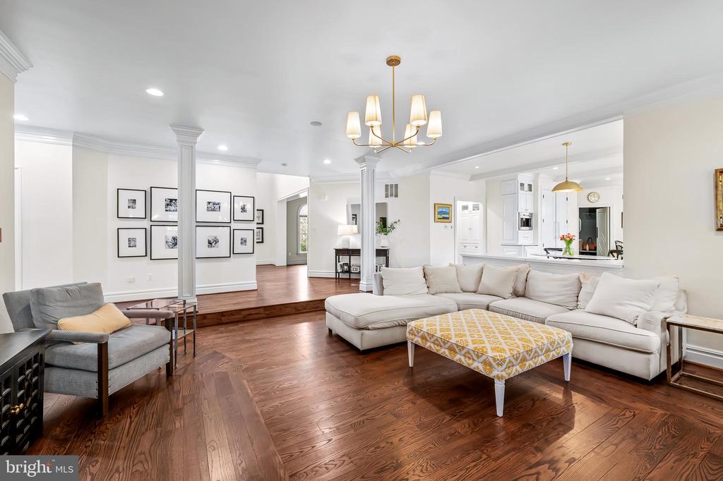 3211 Brinkburn Dr