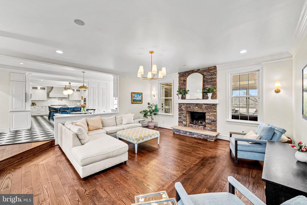 3211 Brinkburn Dr