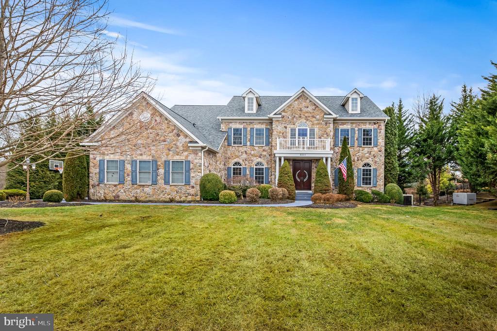 3211 Brinkburn Dr