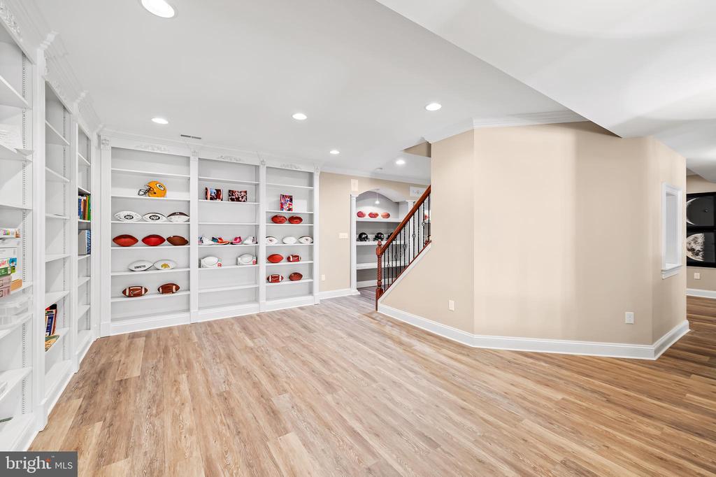 3211 Brinkburn Dr