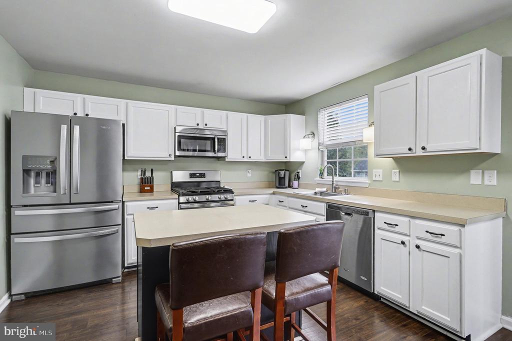 3204 MOREFIELD COURT