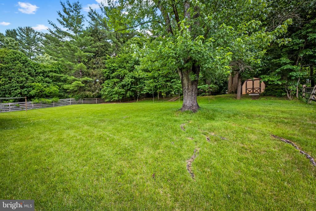 6415 HICKORY LANE