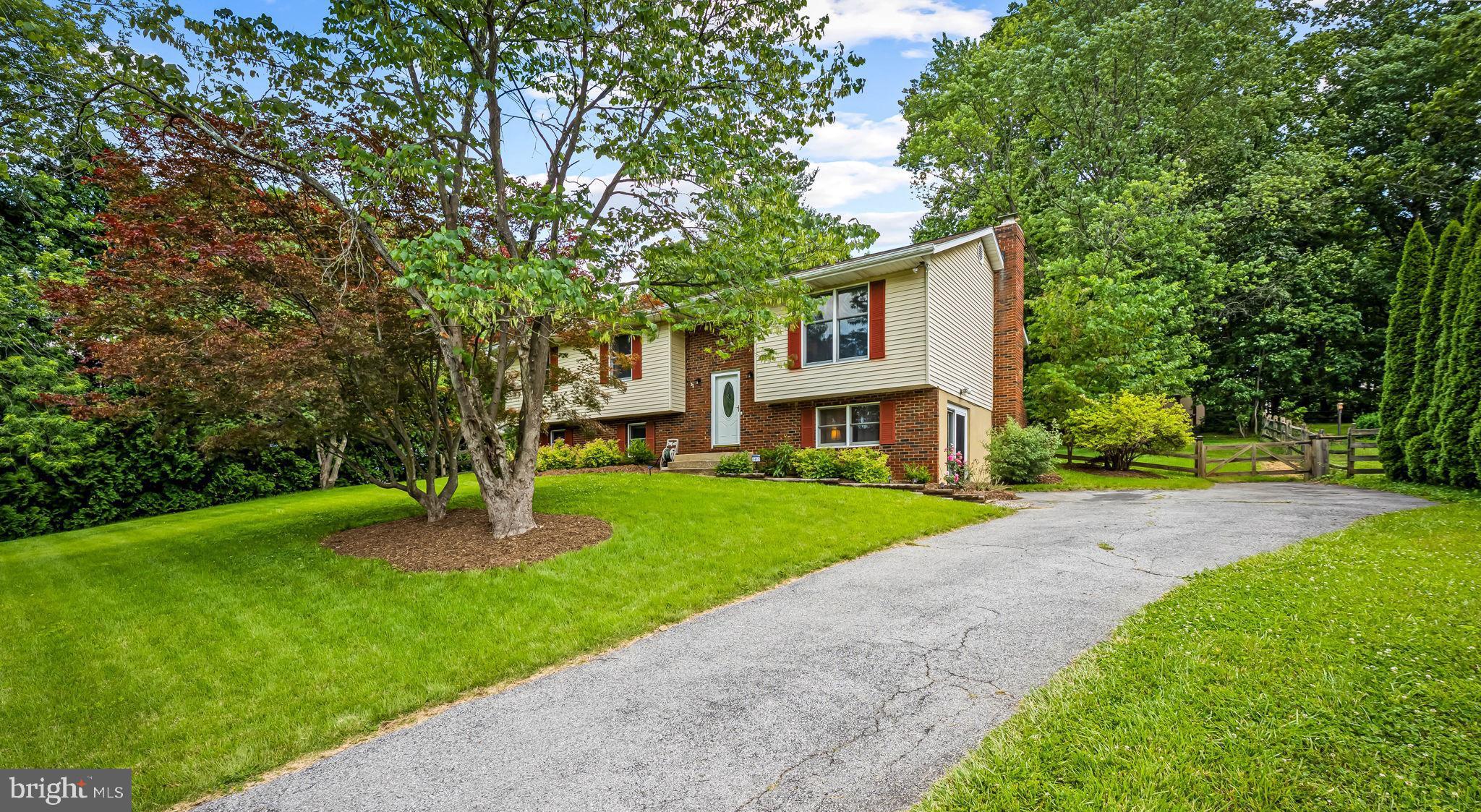 6415 HICKORY LANE