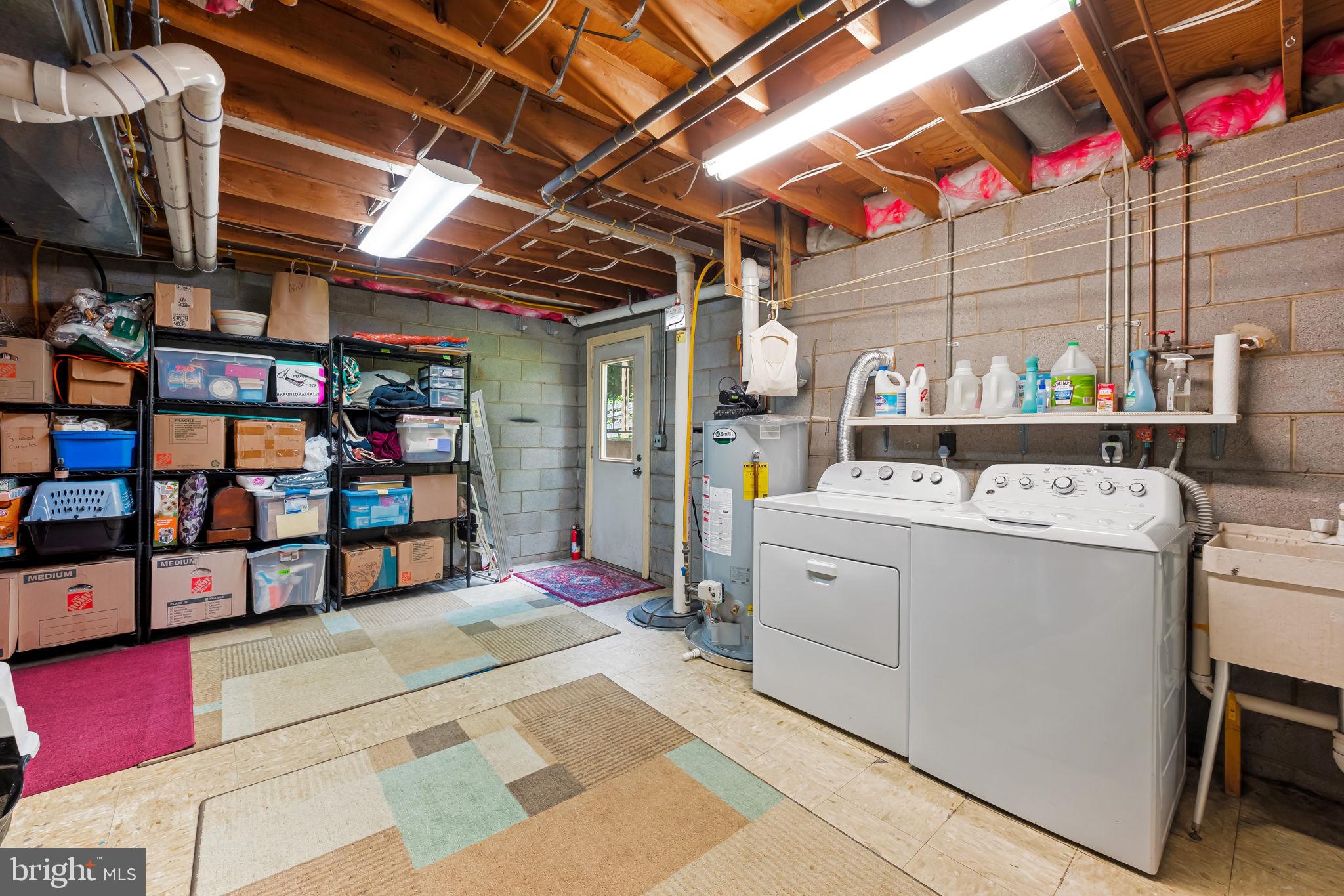 6415 HICKORY LANE