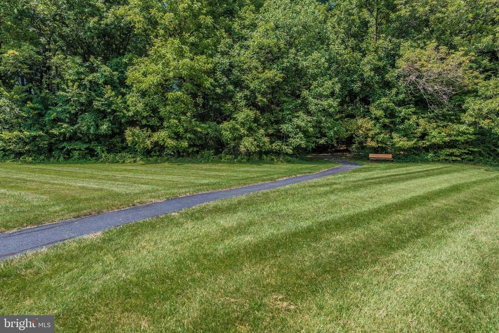 5637 MORNING GLORY TRAIL