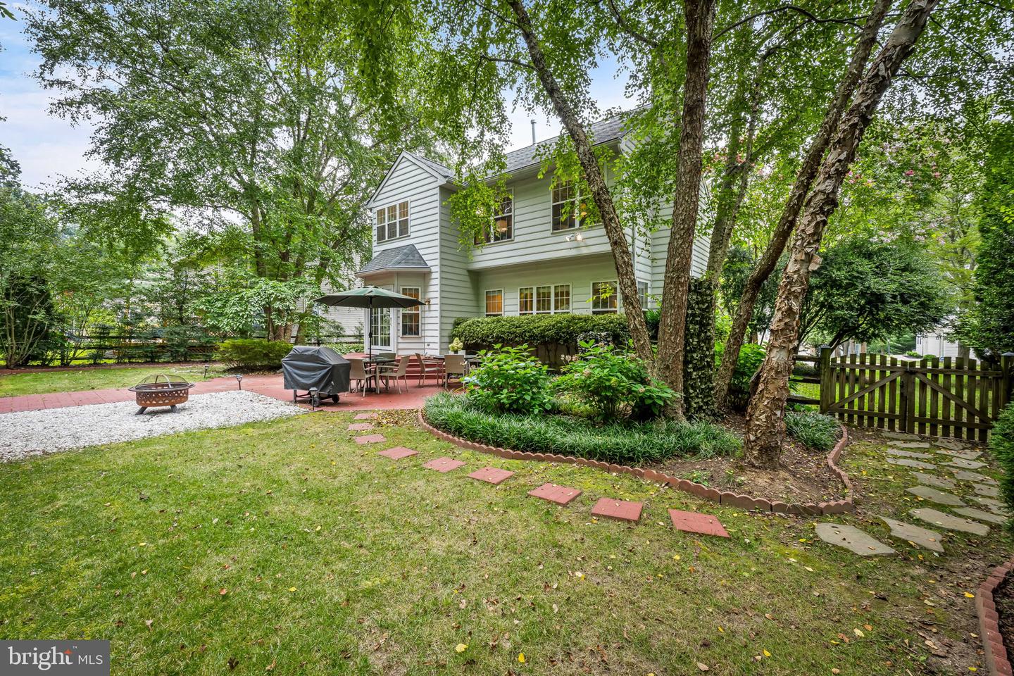 5447 Wooded Way