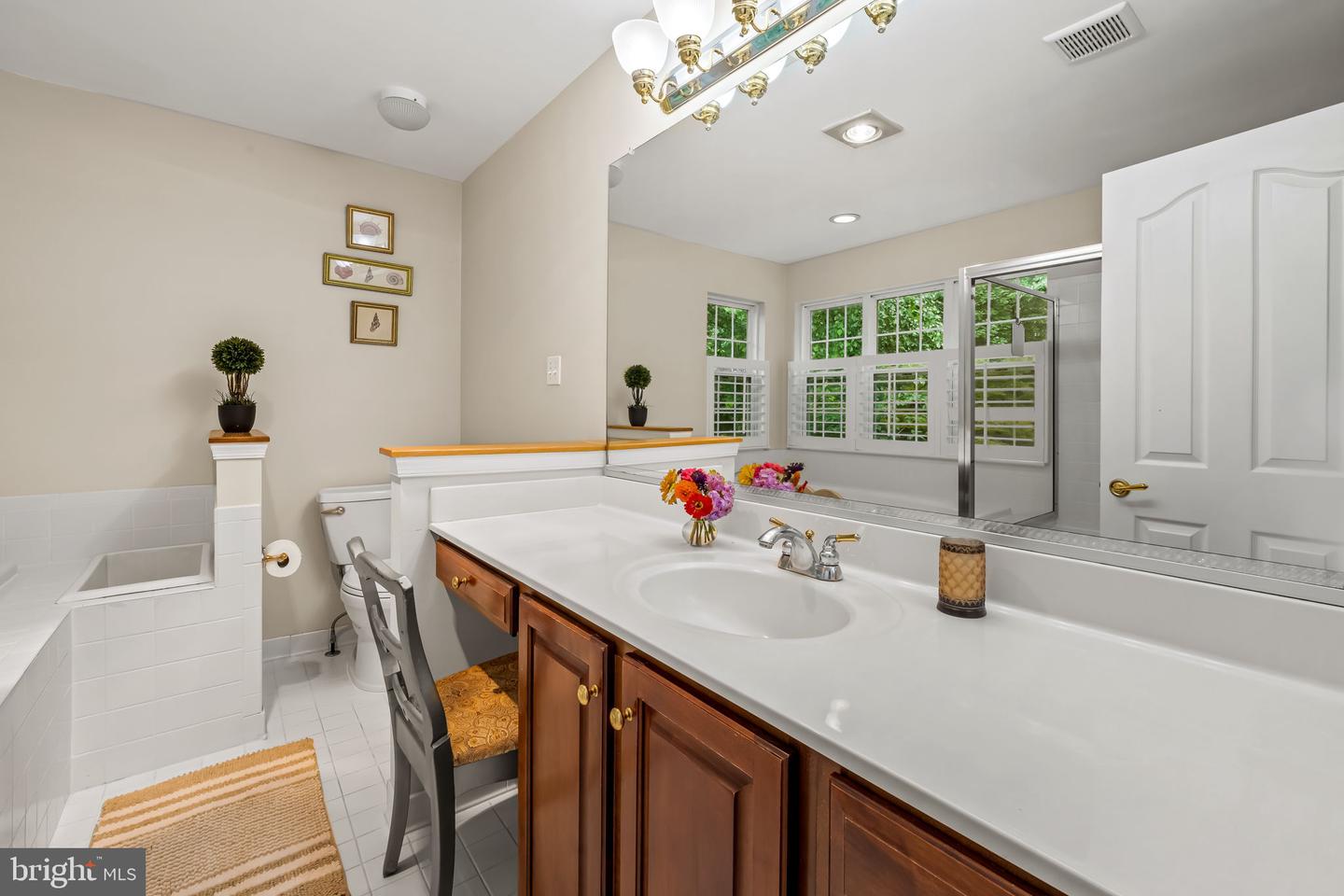 5447 Wooded Way