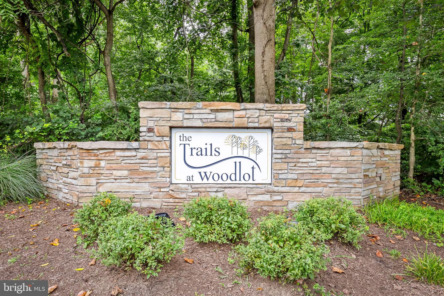 5447 Wooded Way