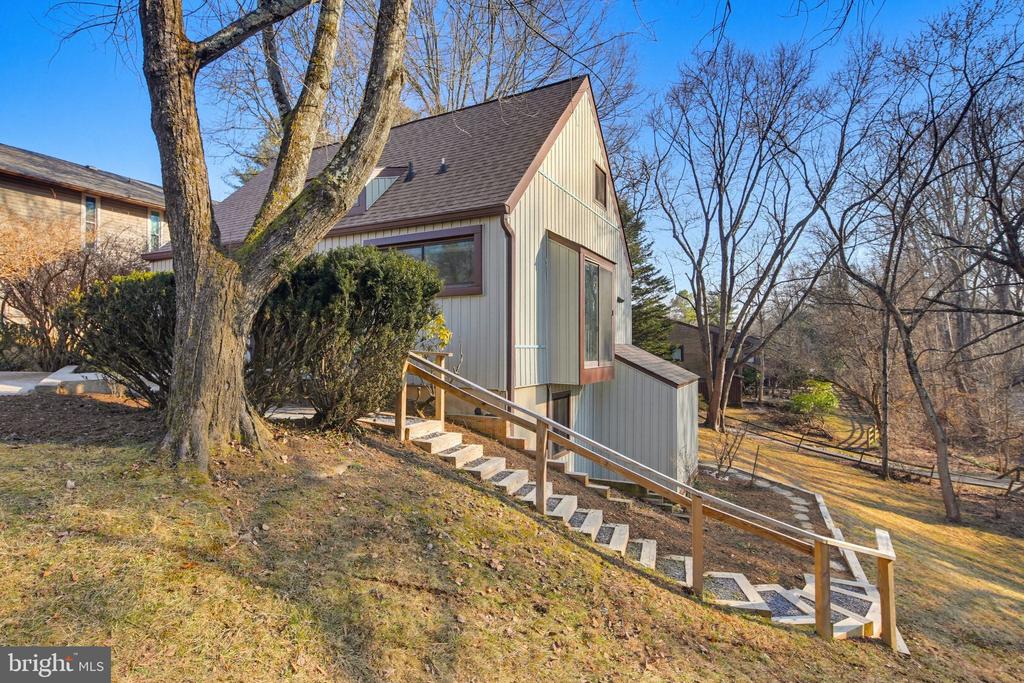 9534 CABOOSE COURT