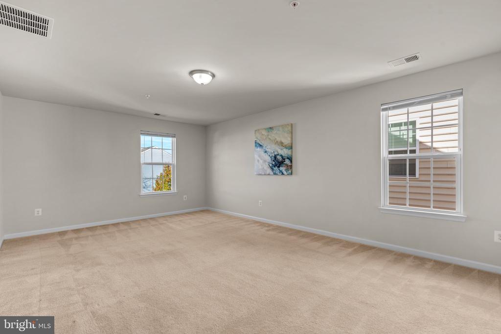 14606 Bentley Park Dr