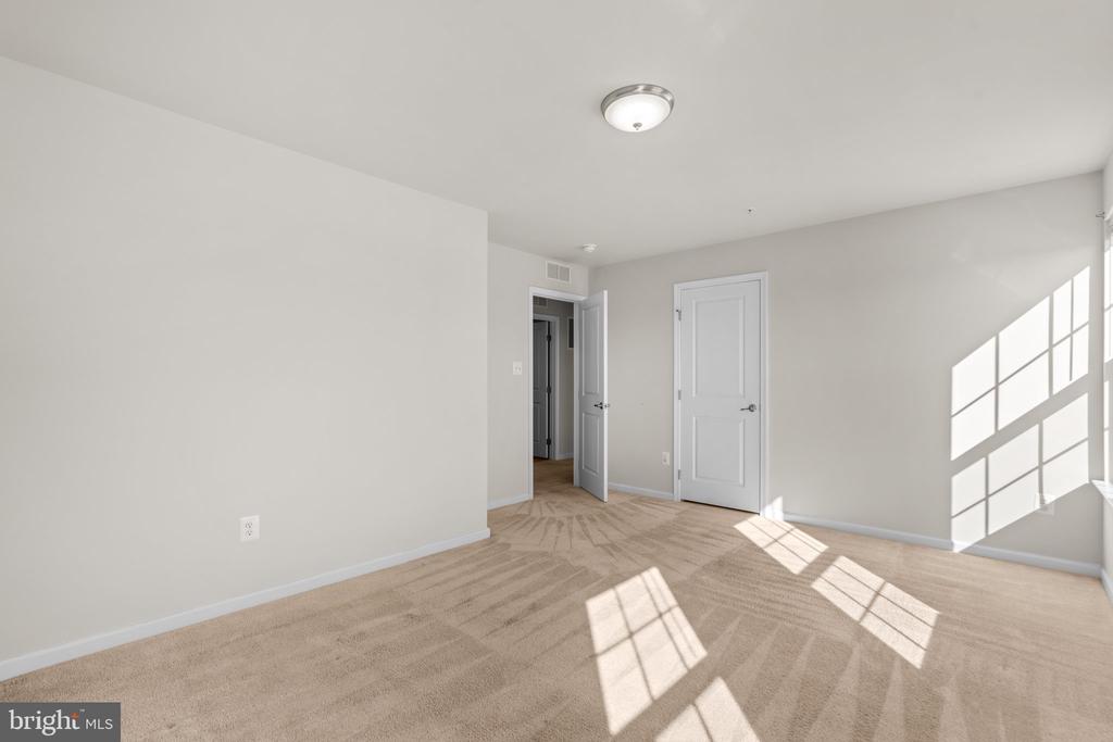 14606 Bentley Park Dr