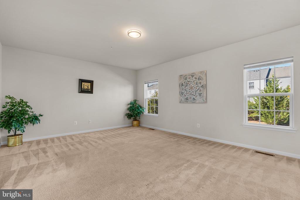14606 Bentley Park Dr