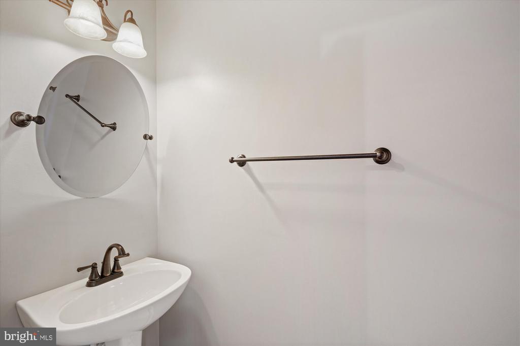 4617 WESTON PLACE