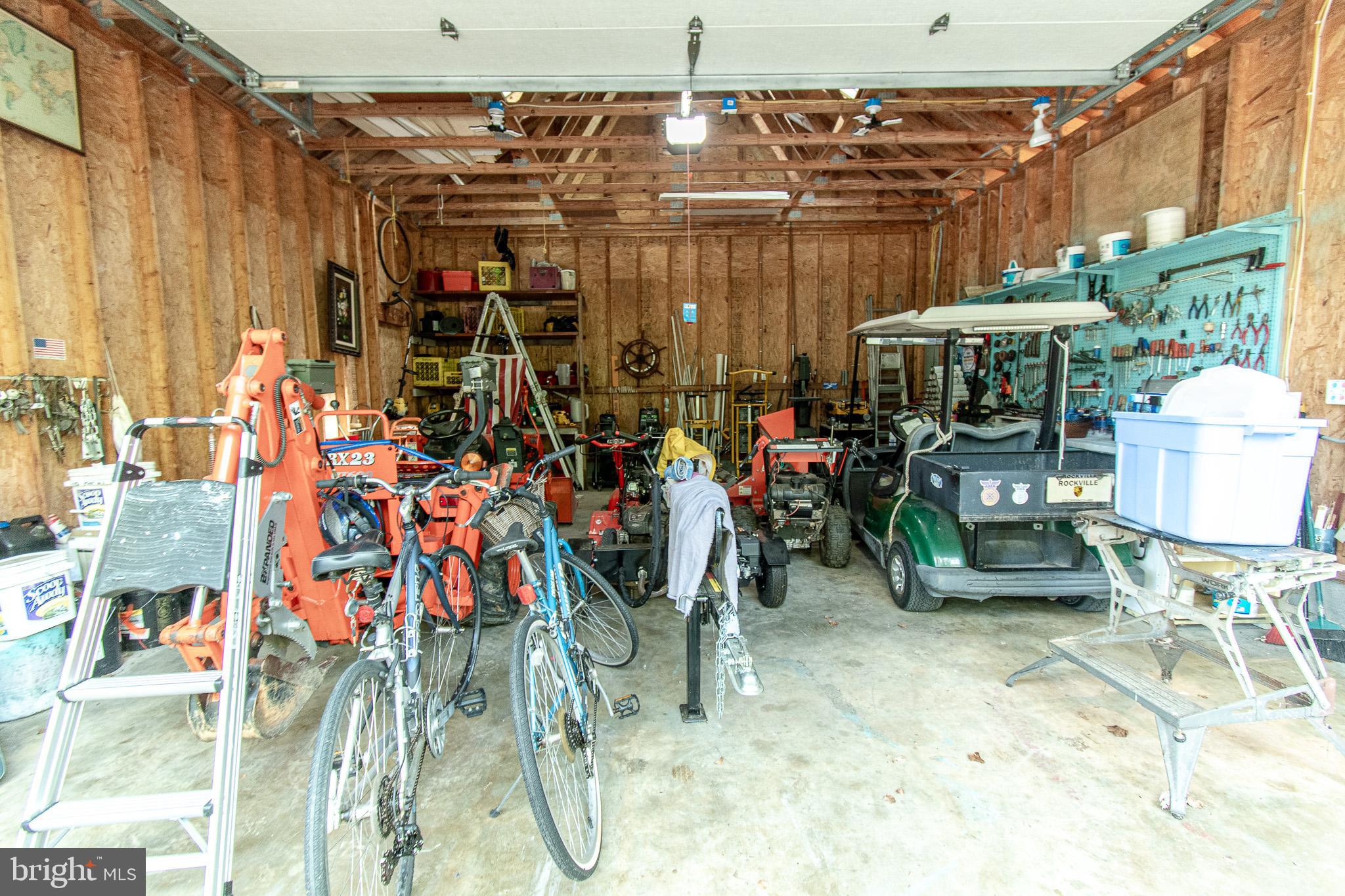 6271 NEAVITT MANOR ROAD