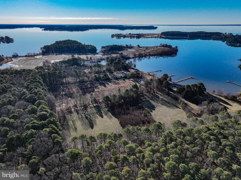 COOPER POINT ROAD