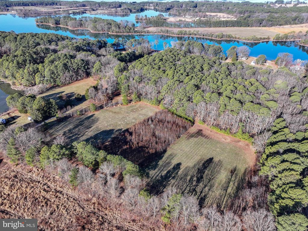 COOPER POINT ROAD