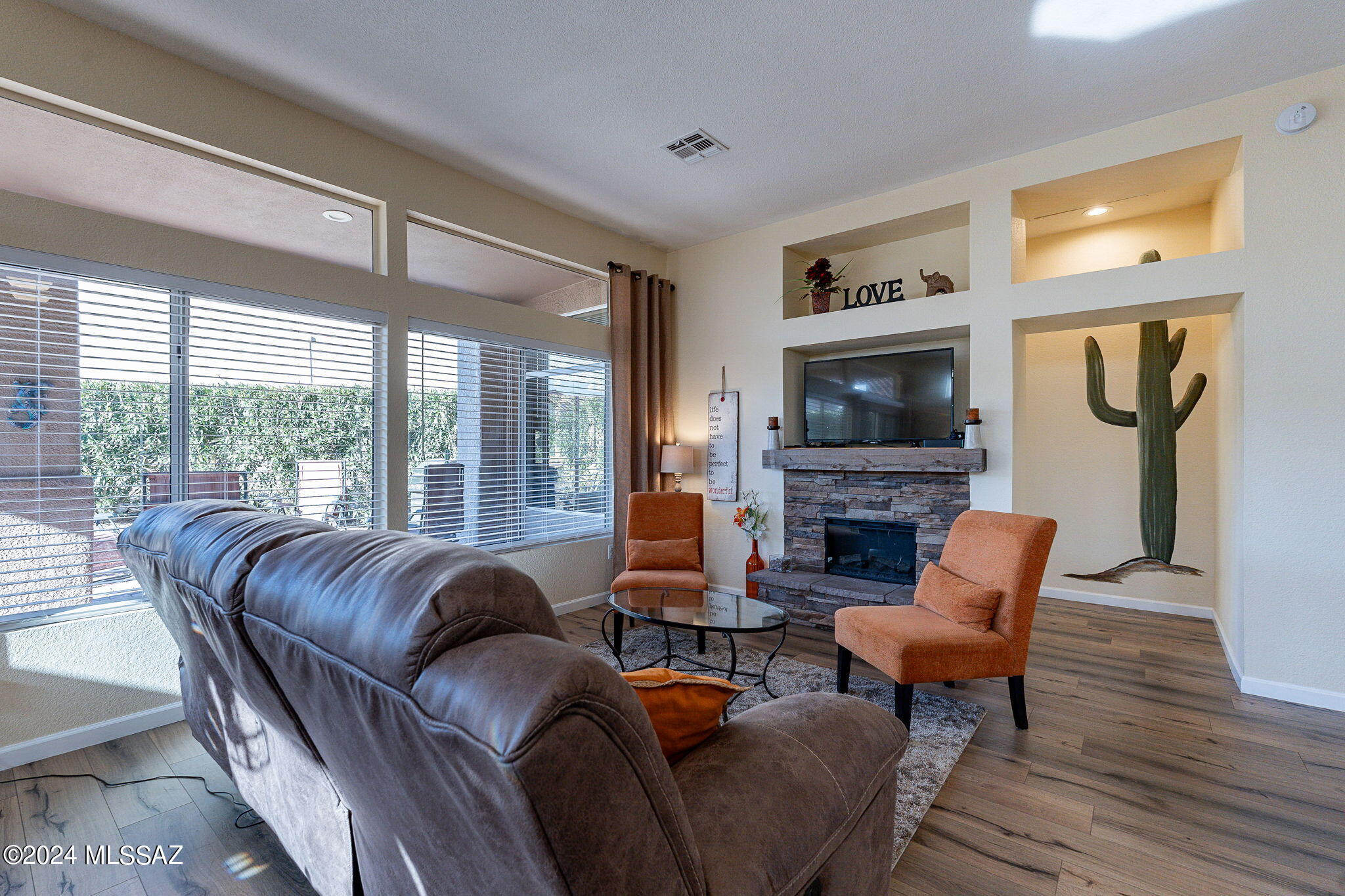 13883 N Lobelia Way