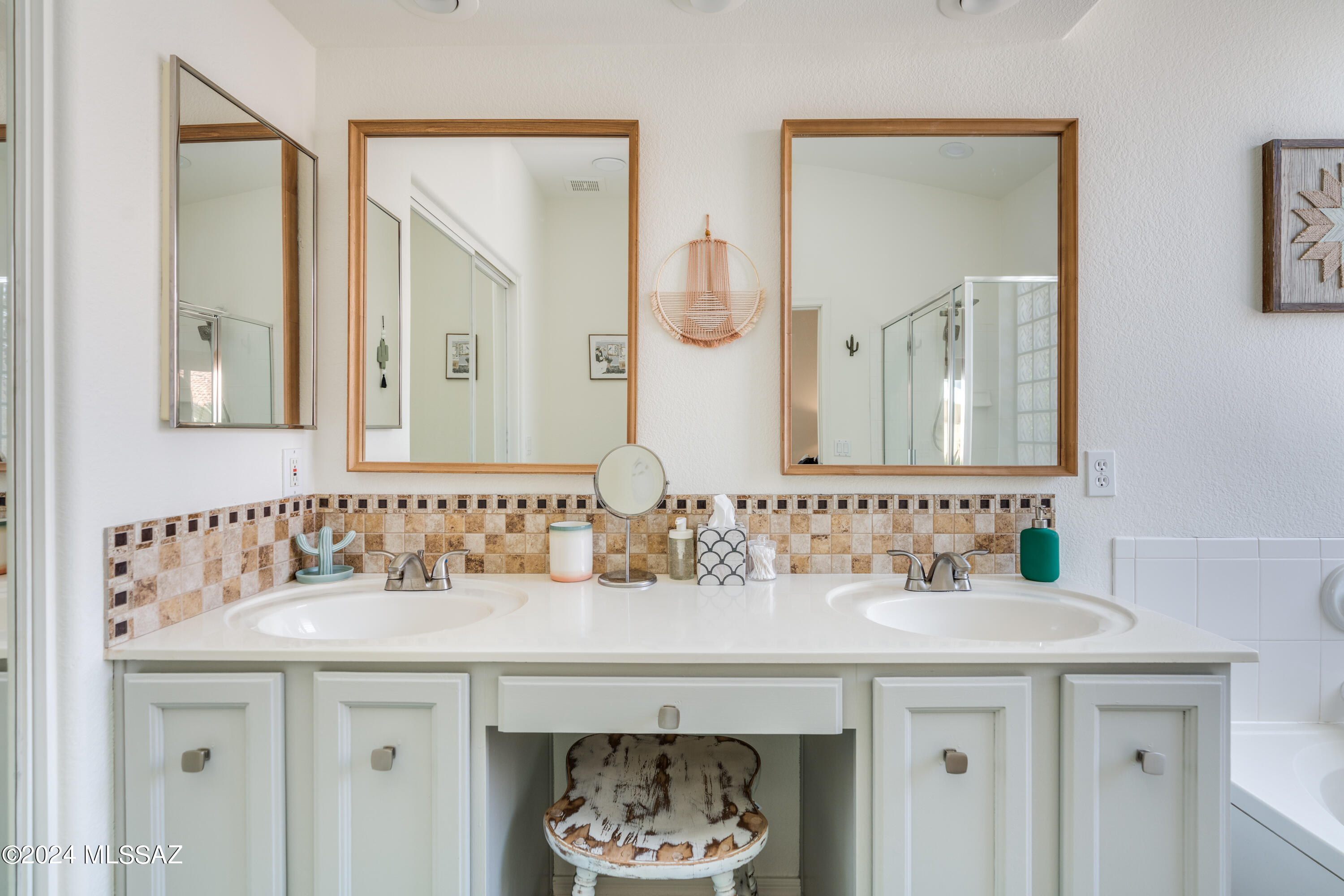 12254 N Sterling Avenue