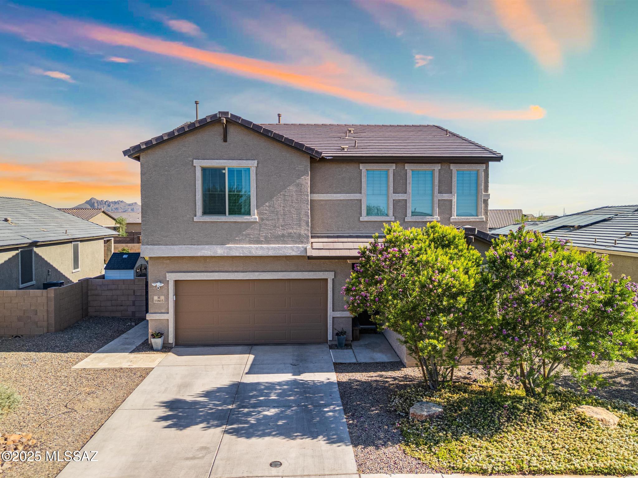 10865 W PLEASANT VIEW Drive