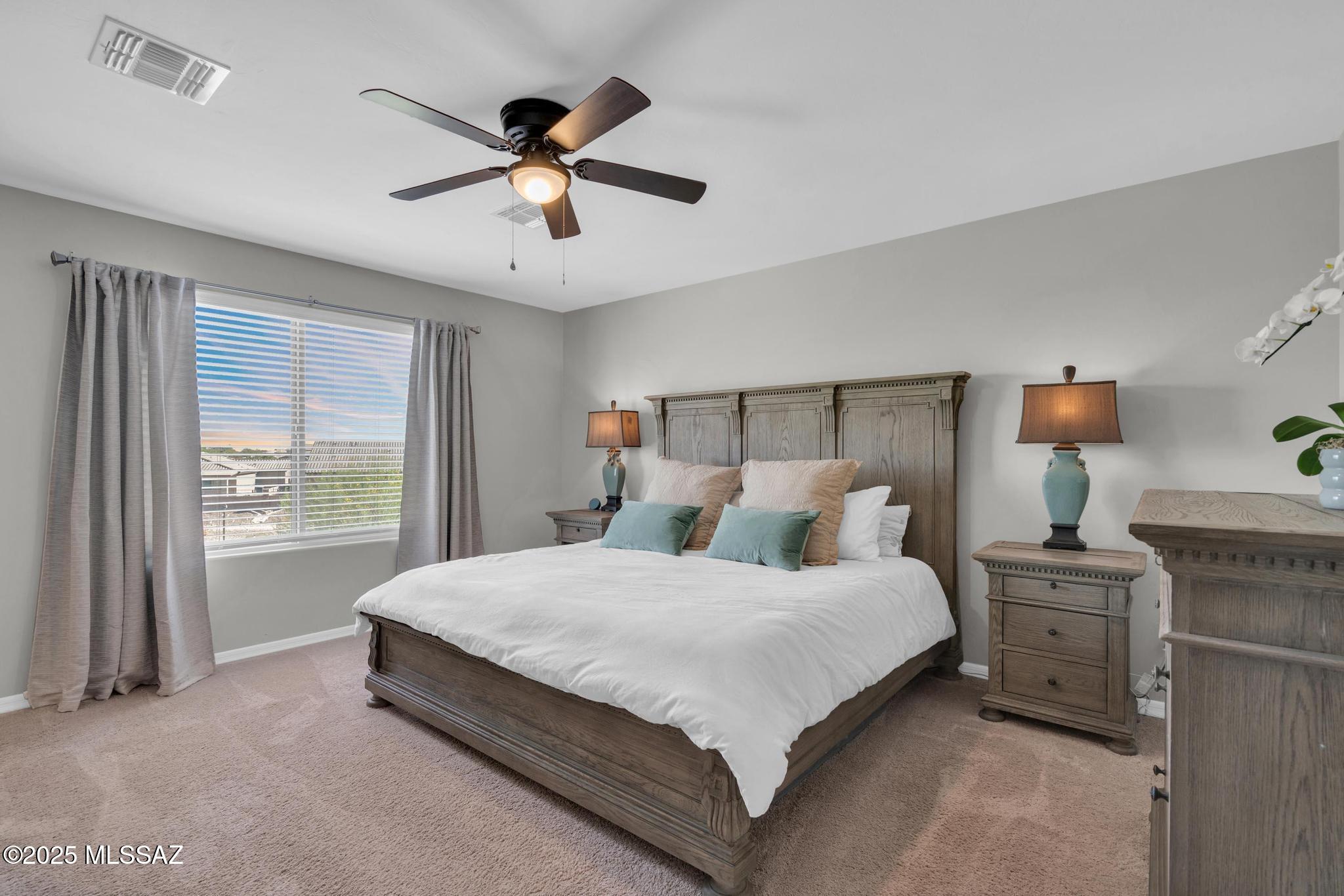 10865 W PLEASANT VIEW Drive