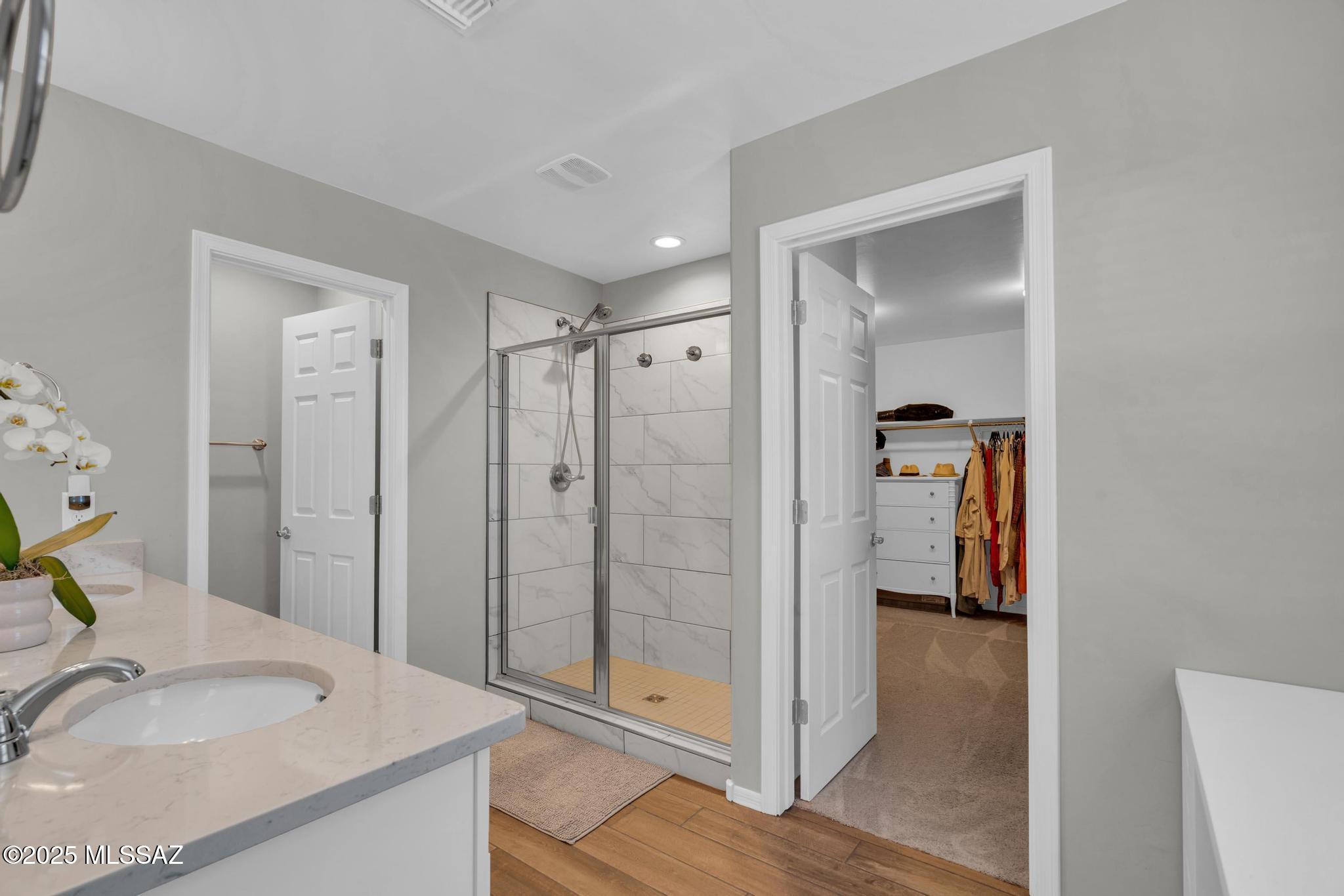 10865 W PLEASANT VIEW Drive