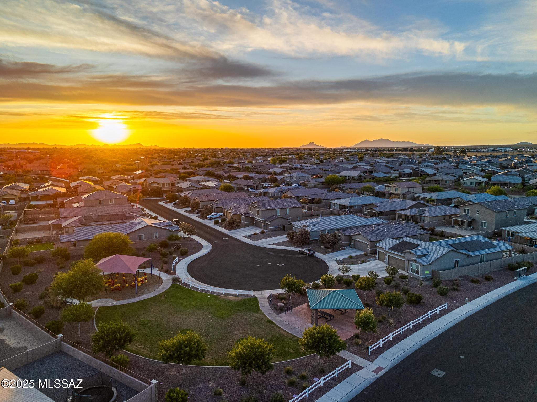 10865 W PLEASANT VIEW Drive