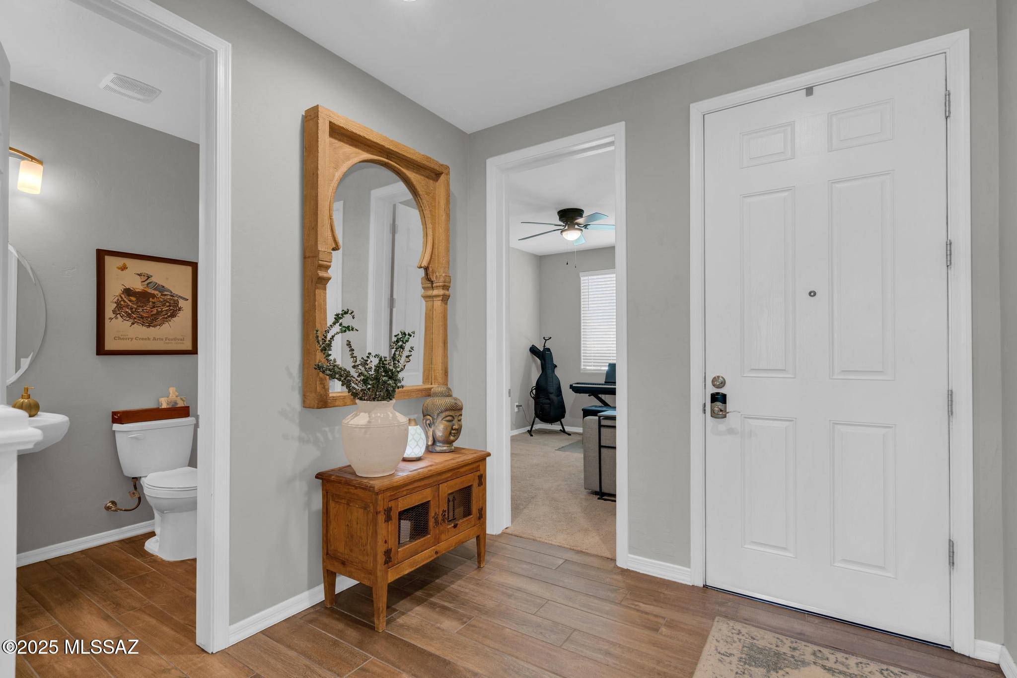 10865 W PLEASANT VIEW Drive