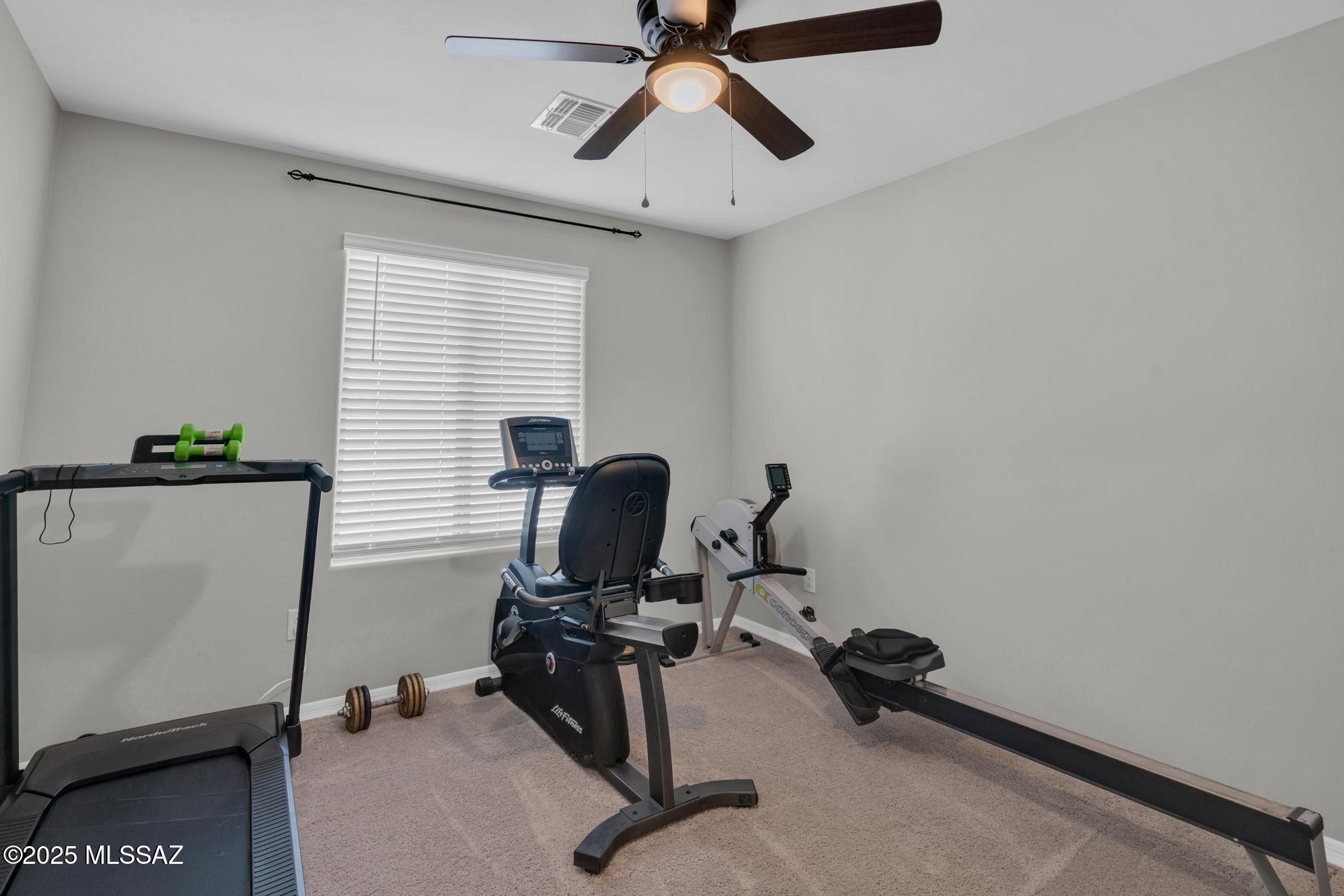 10865 W PLEASANT VIEW Drive