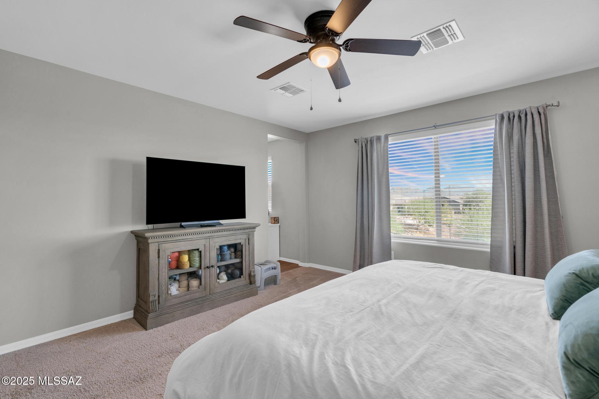 10865 W PLEASANT VIEW Drive