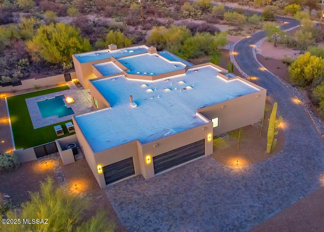 4915 N Calle Esquina