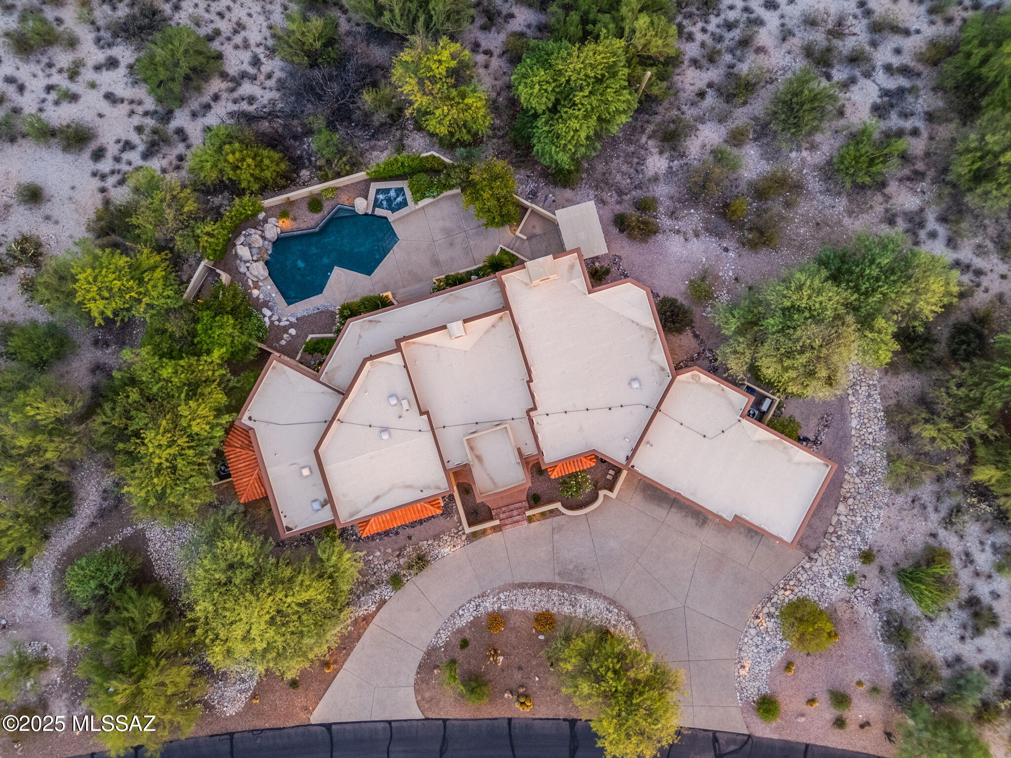 5096 N Avenida De Castilla