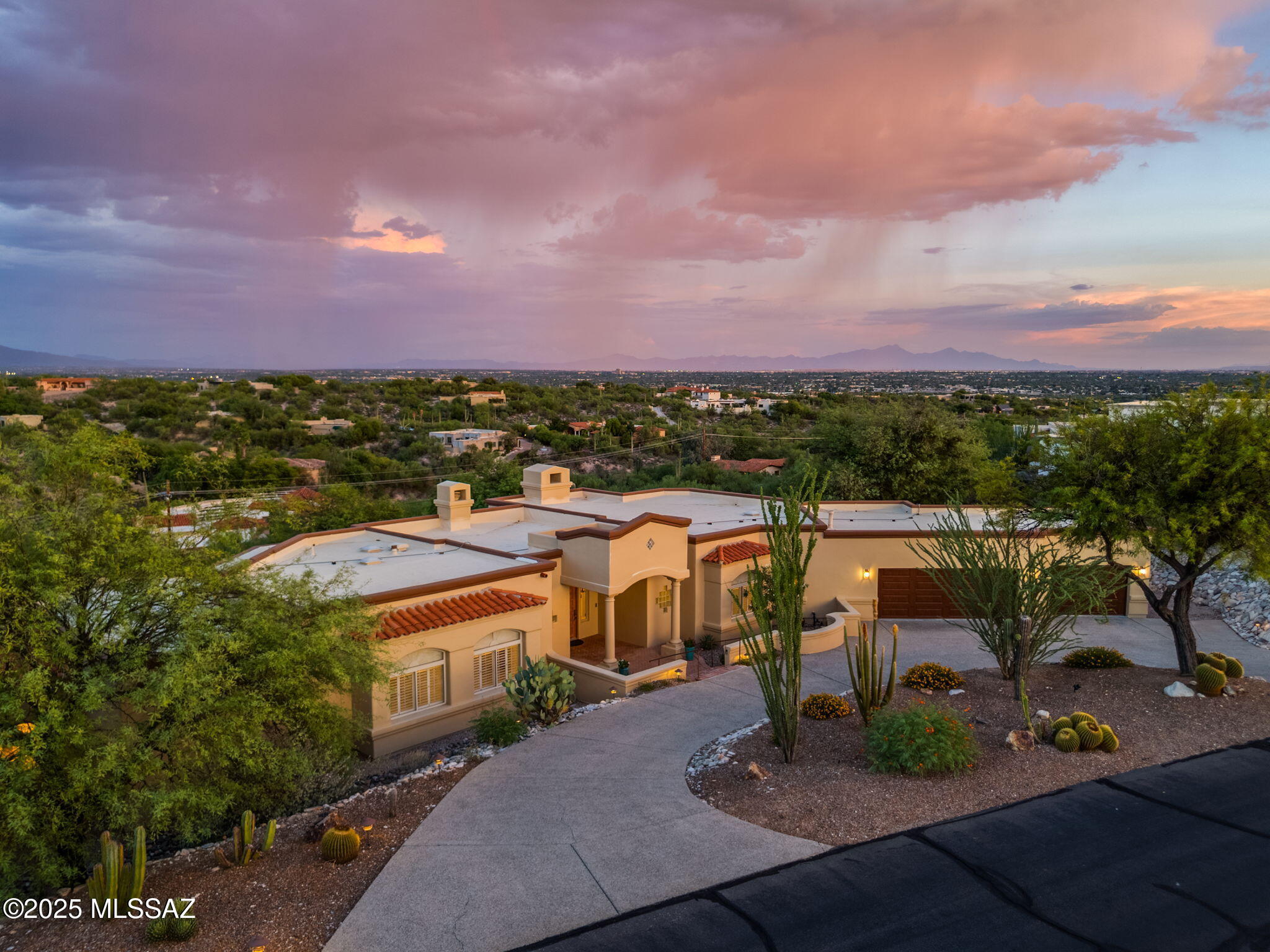 5096 N Avenida De Castilla
