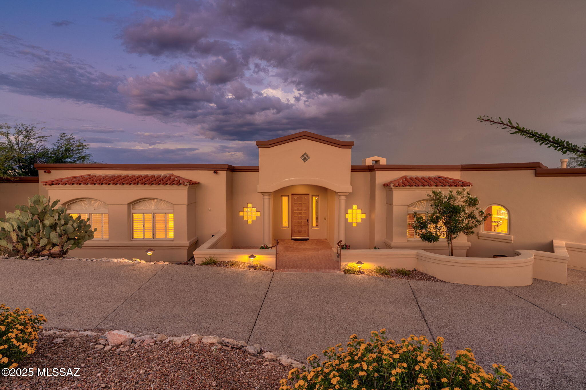 5096 N Avenida De Castilla