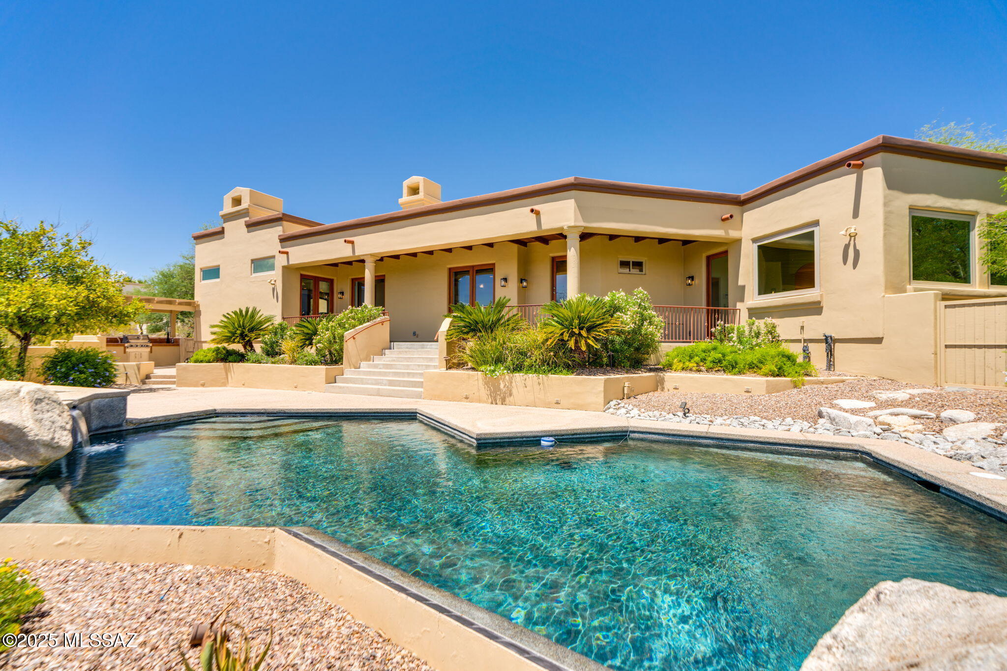 5096 N Avenida De Castilla