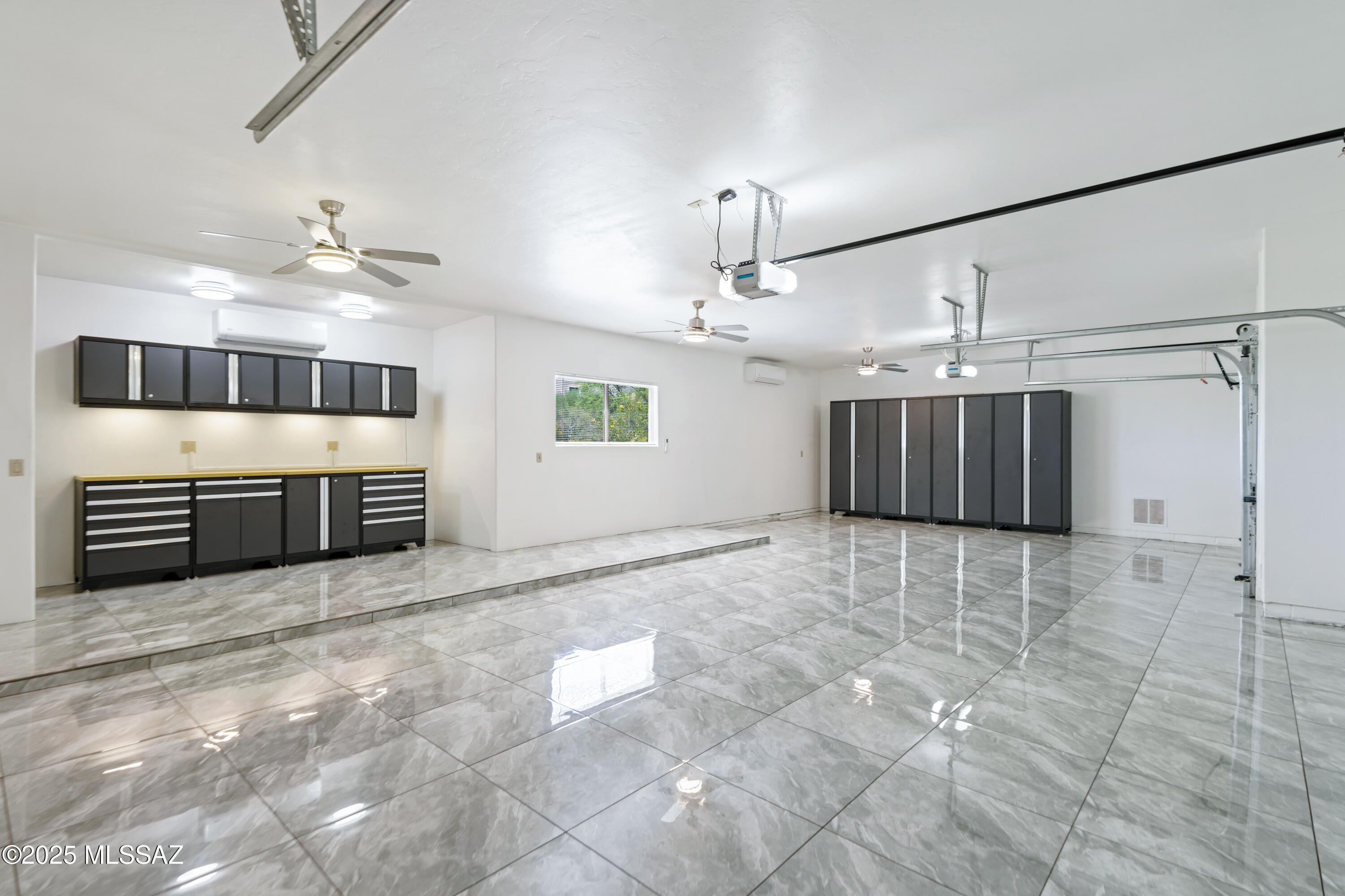 5096 N Avenida De Castilla