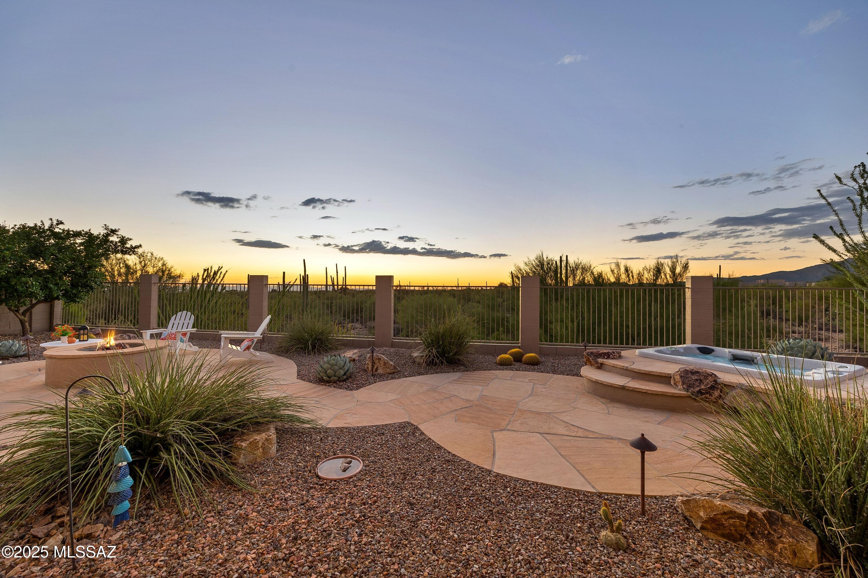 12433 N Golden Mirror Drive