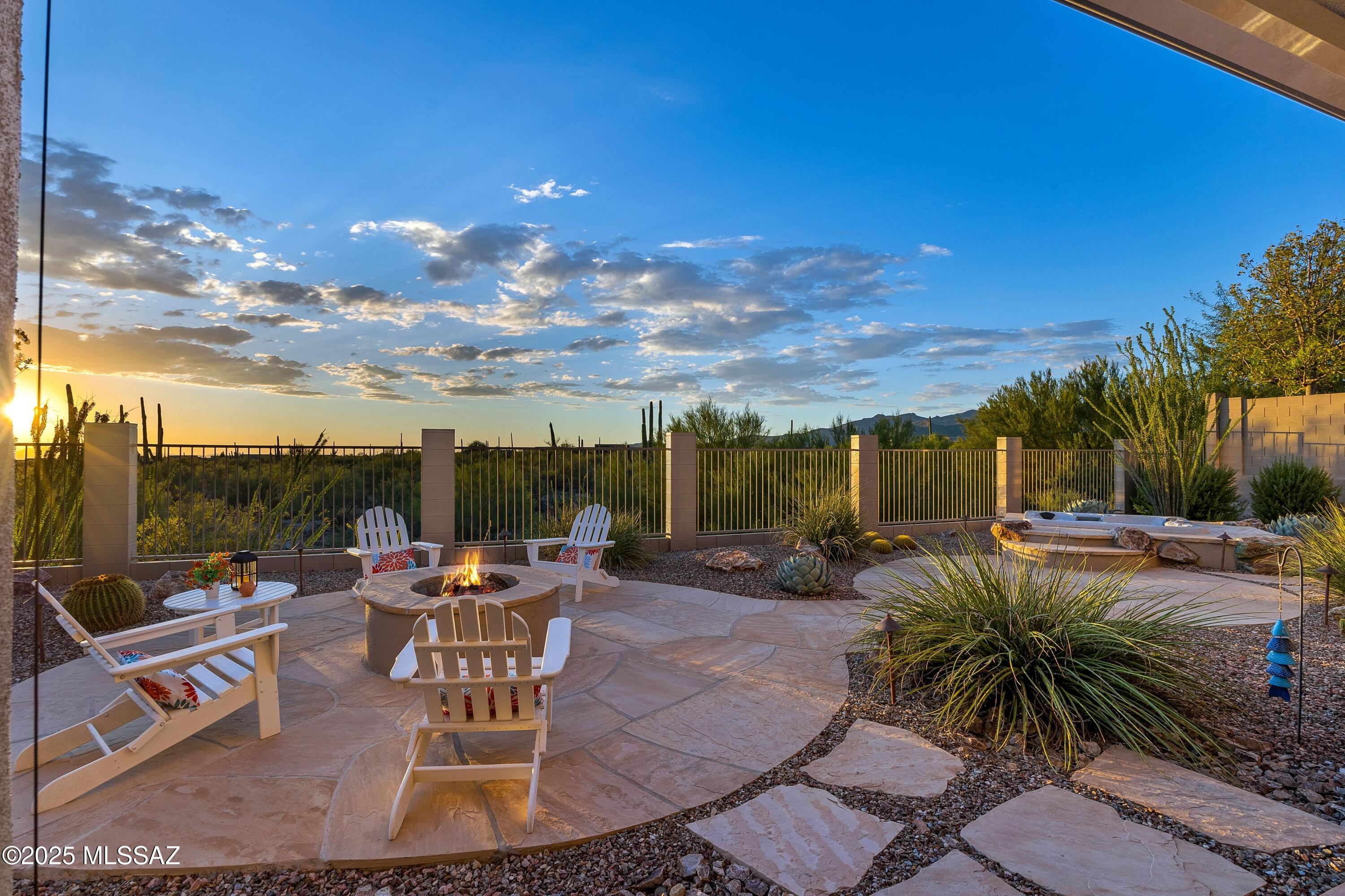 12433 N Golden Mirror Drive