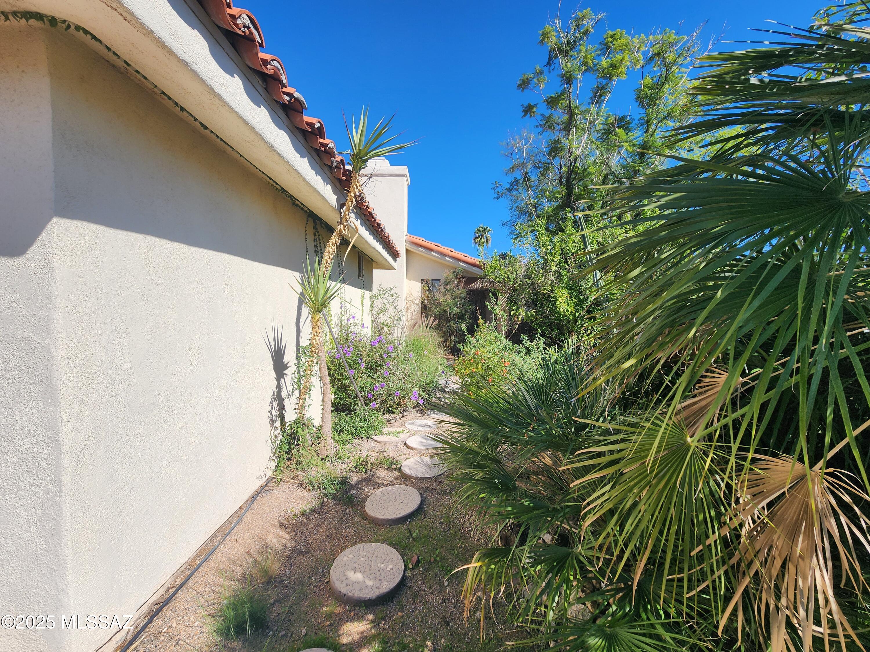 3902 E Via Del Verdemar