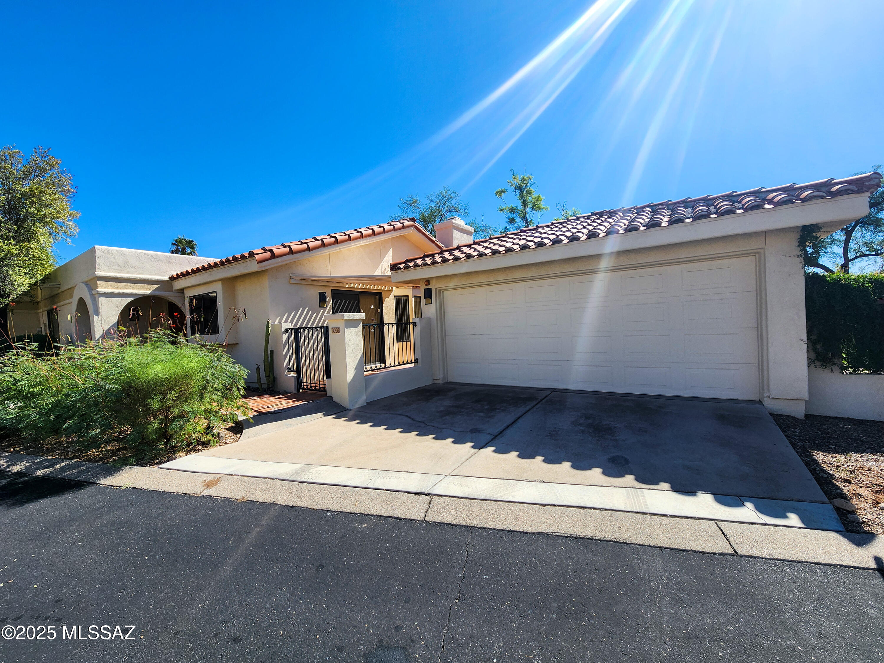 3902 E Via Del Verdemar