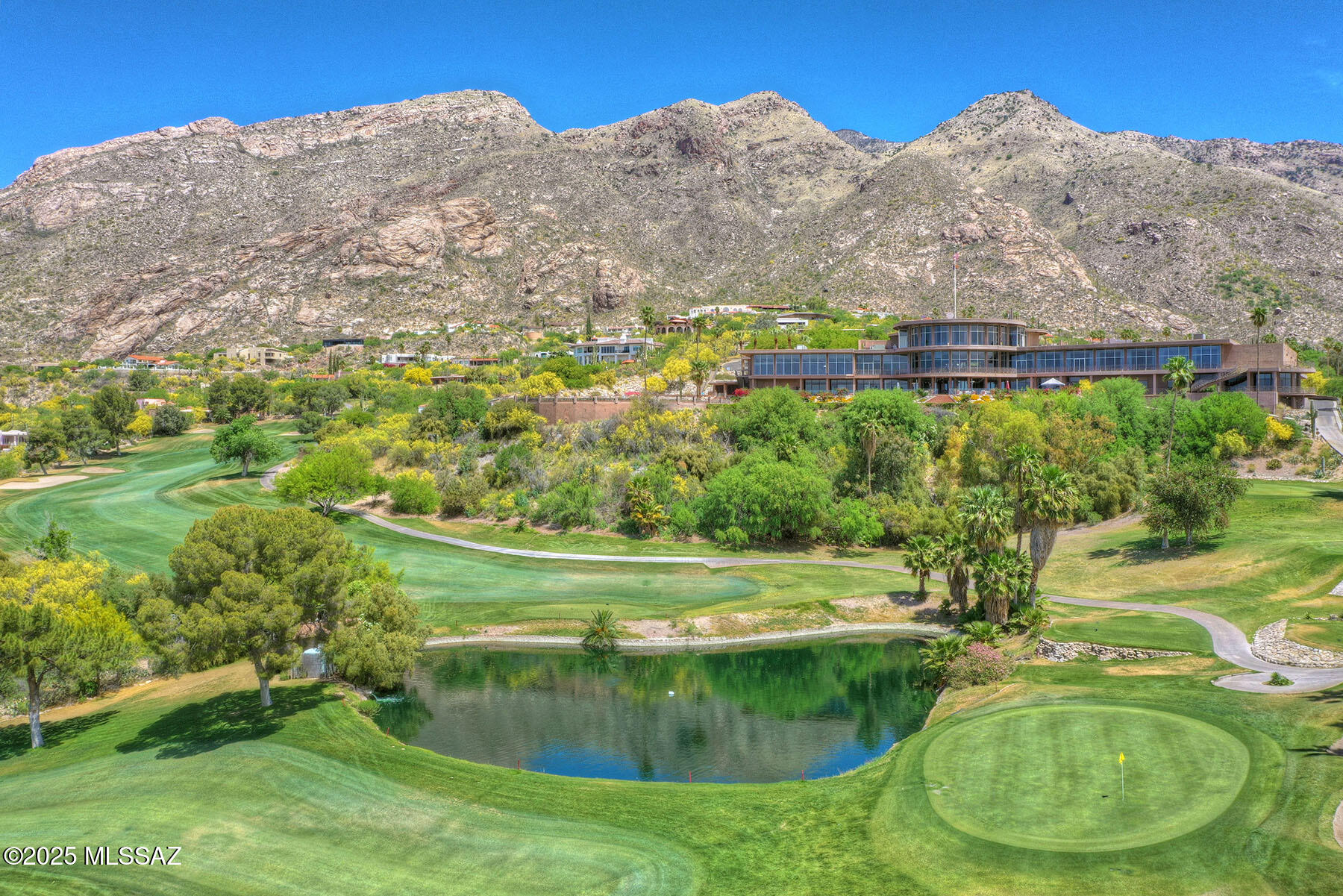 4730 E Apple Valley Drive