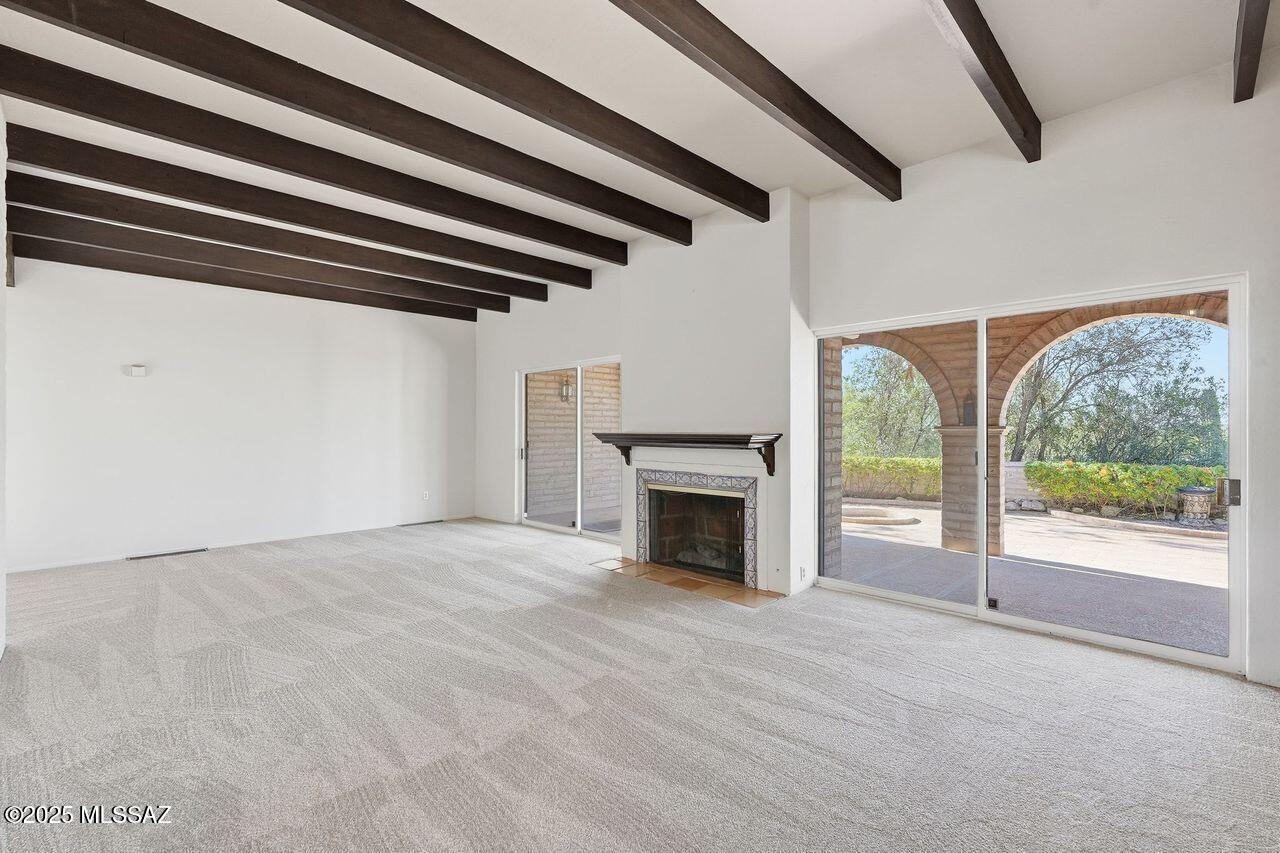 4730 E Apple Valley Drive