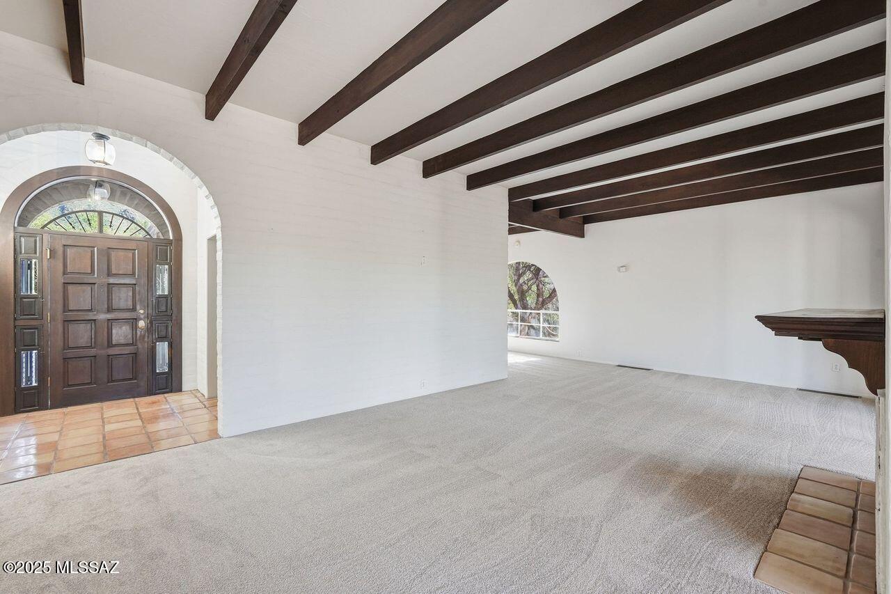 4730 E Apple Valley Drive