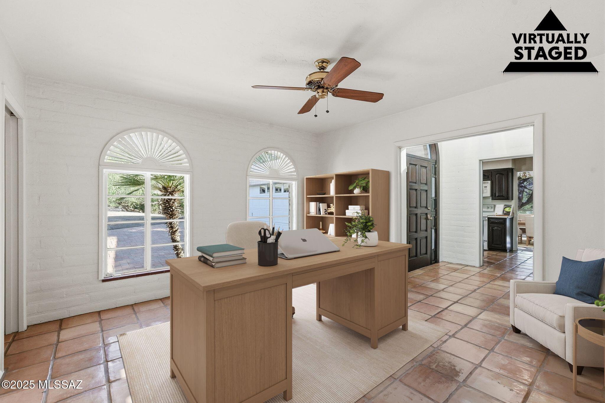 4730 E Apple Valley Drive