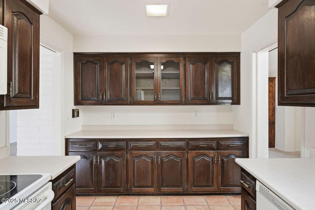 4730 E Apple Valley Drive