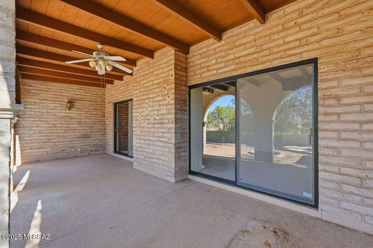 4730 E Apple Valley Drive