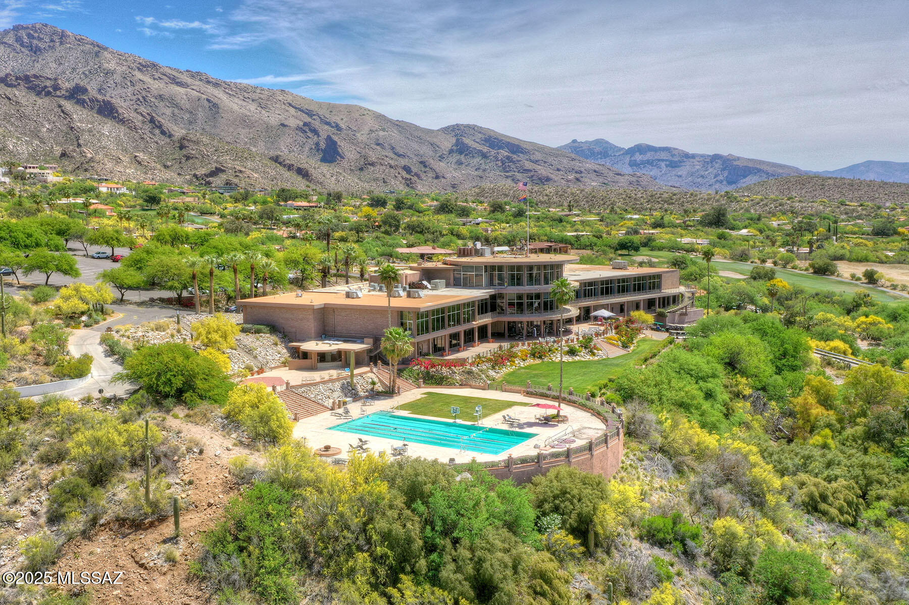 4730 E Apple Valley Drive