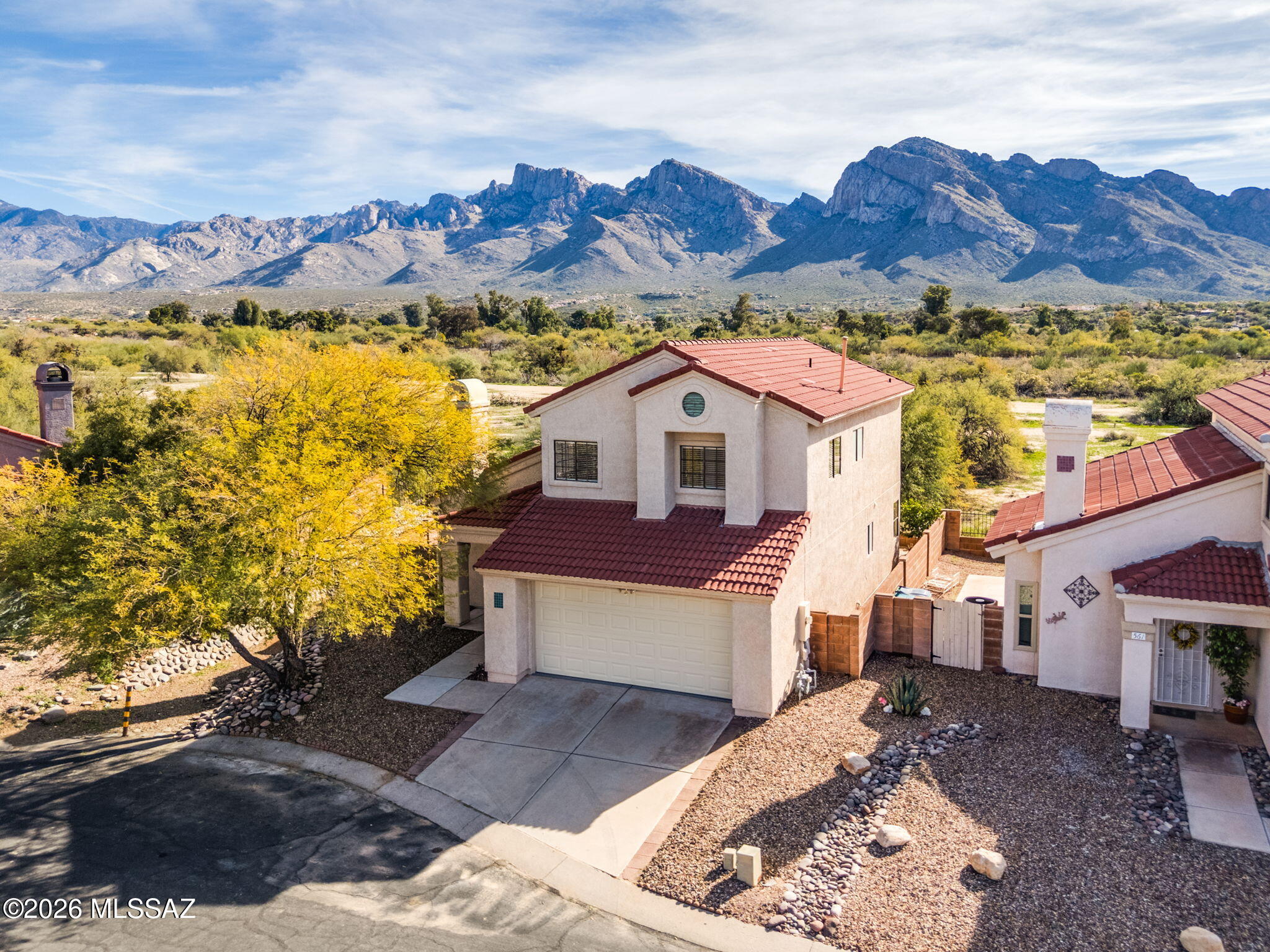 551 W Summer Rain Drive