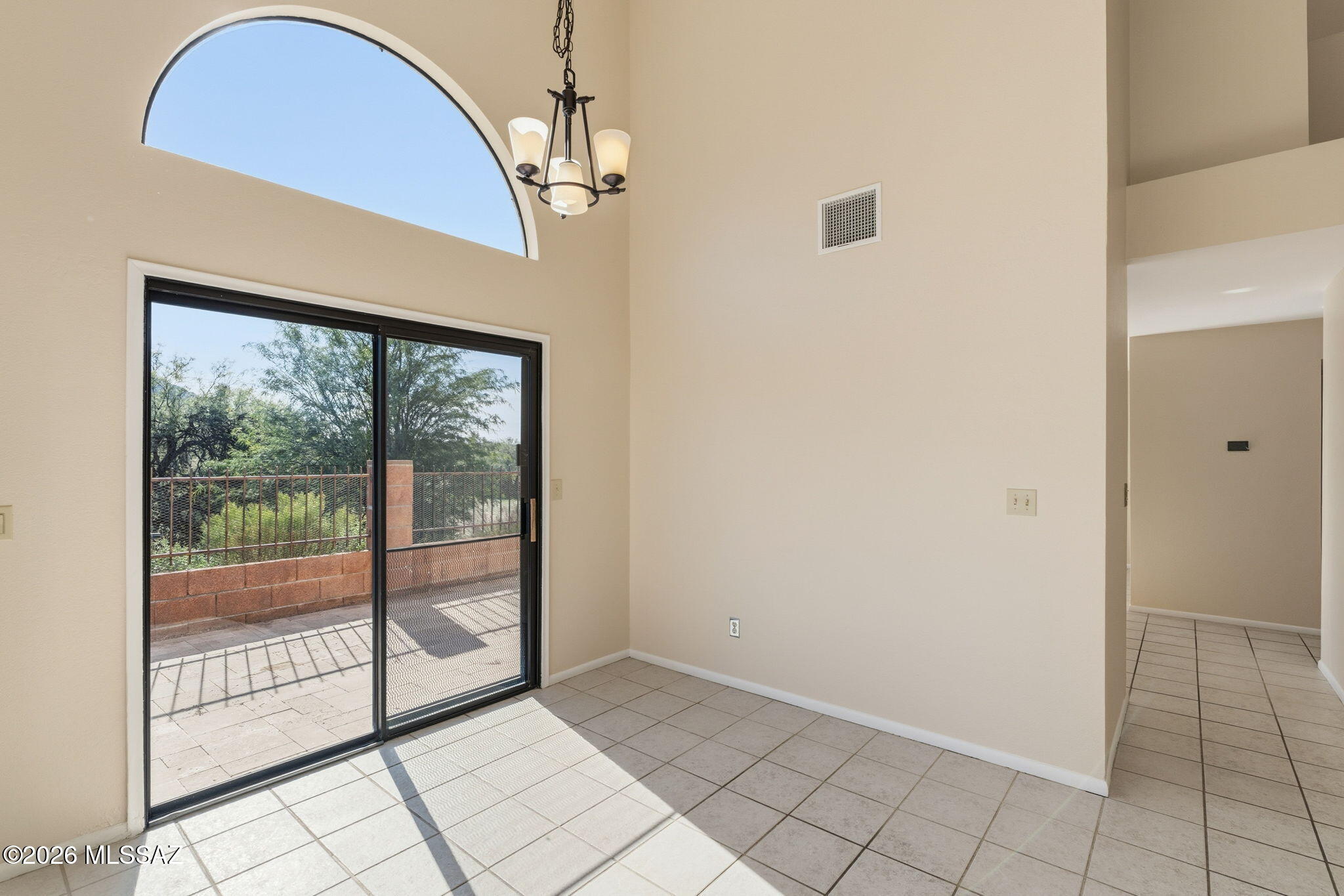 551 W Summer Rain Drive