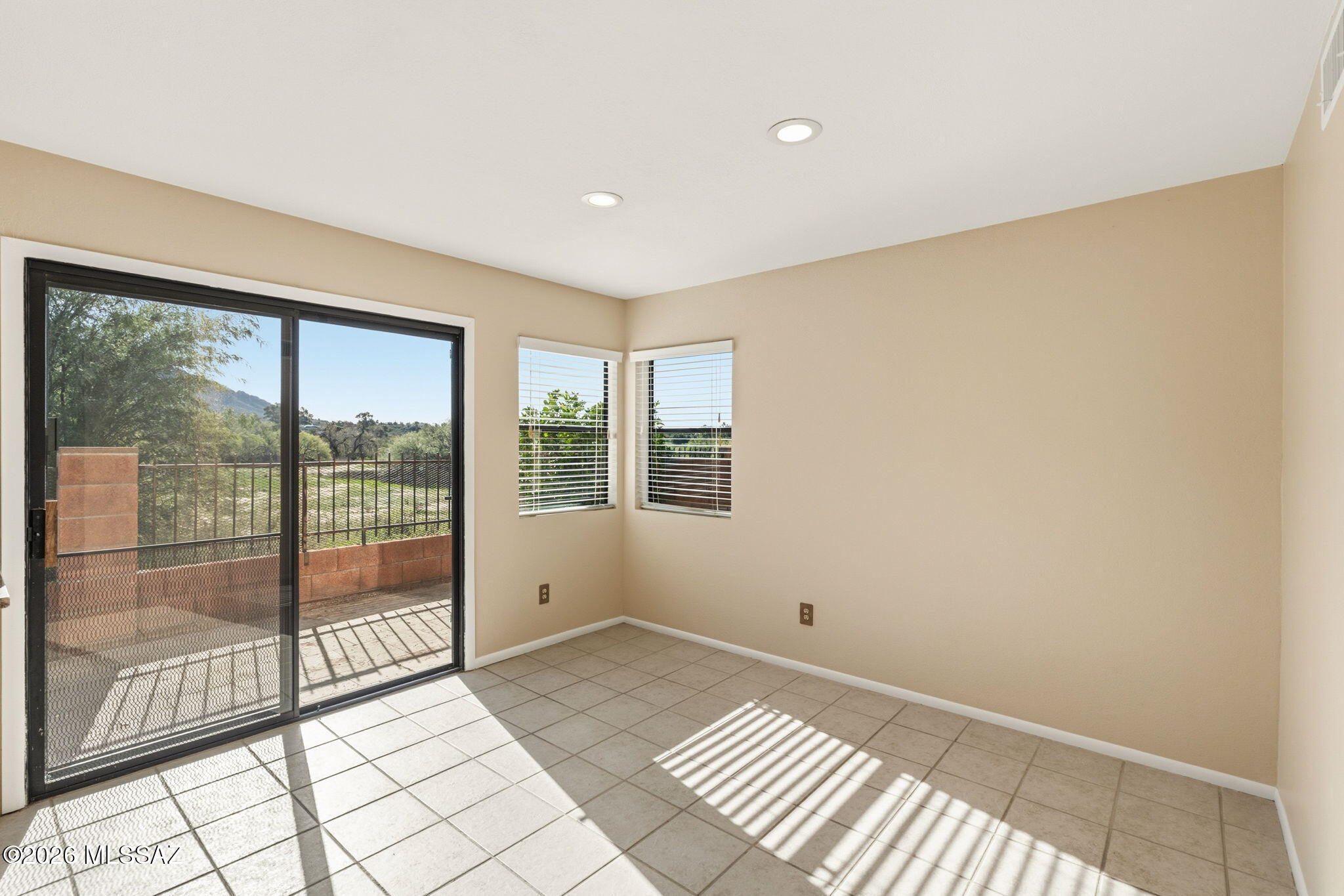 551 W Summer Rain Drive