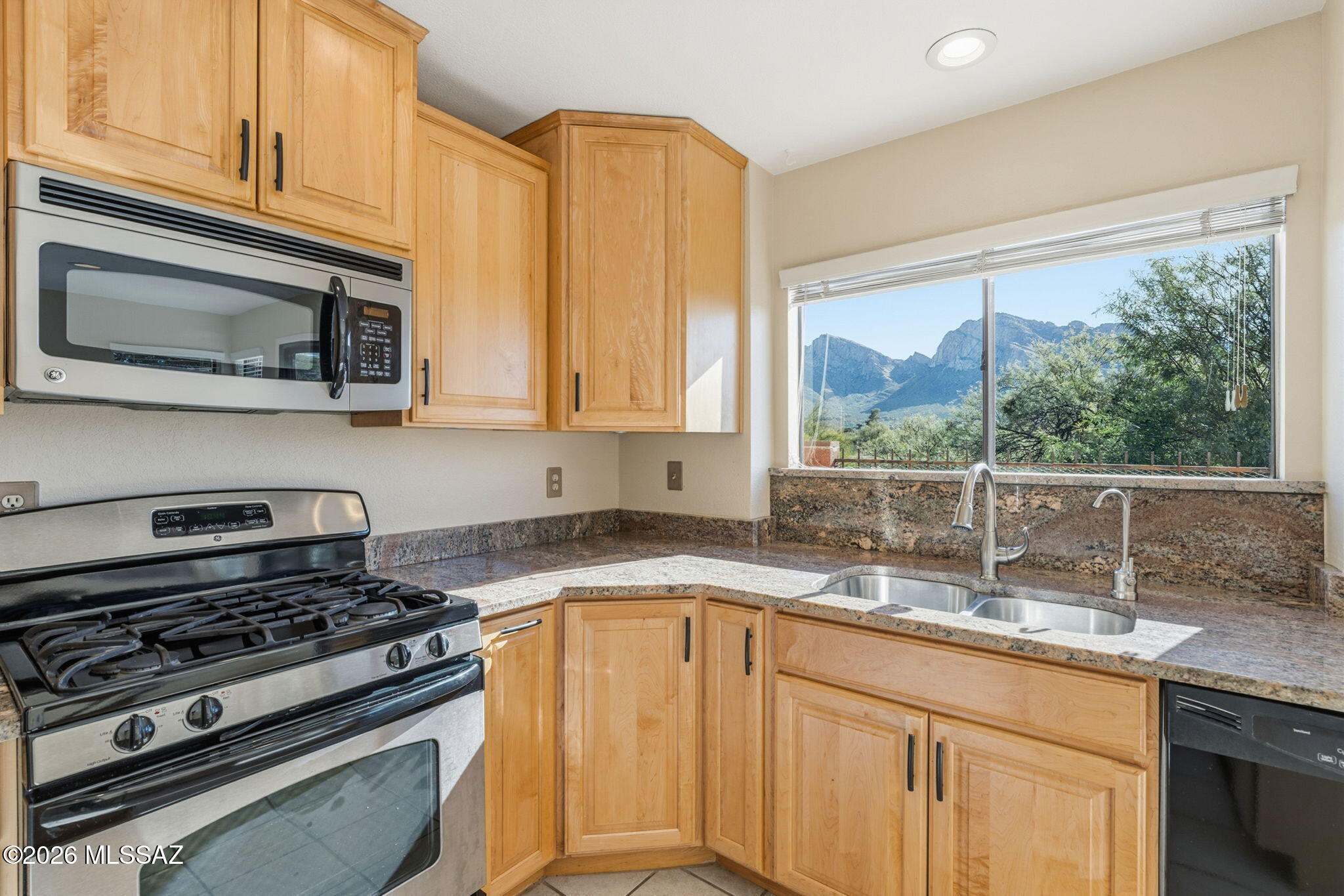 551 W Summer Rain Drive